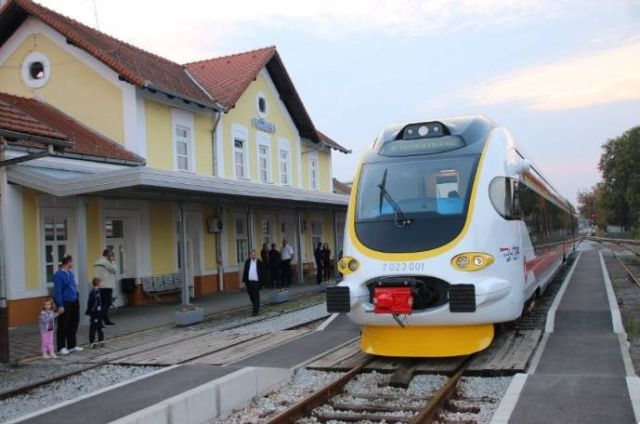 SB Online | I ovog ljeta noćni vlakovi iz Slavonije prema Splitu