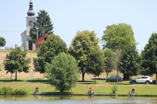 RIBIČKI KUP „VALLIS AUREA“ Ekipni pobjednik Ribolovna športska udruga „Udica“ iz Donjeg Miholjca 