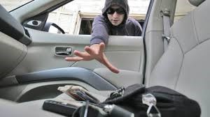 Požega.eu | Policija traga za kradljivcem torbice iz automobila