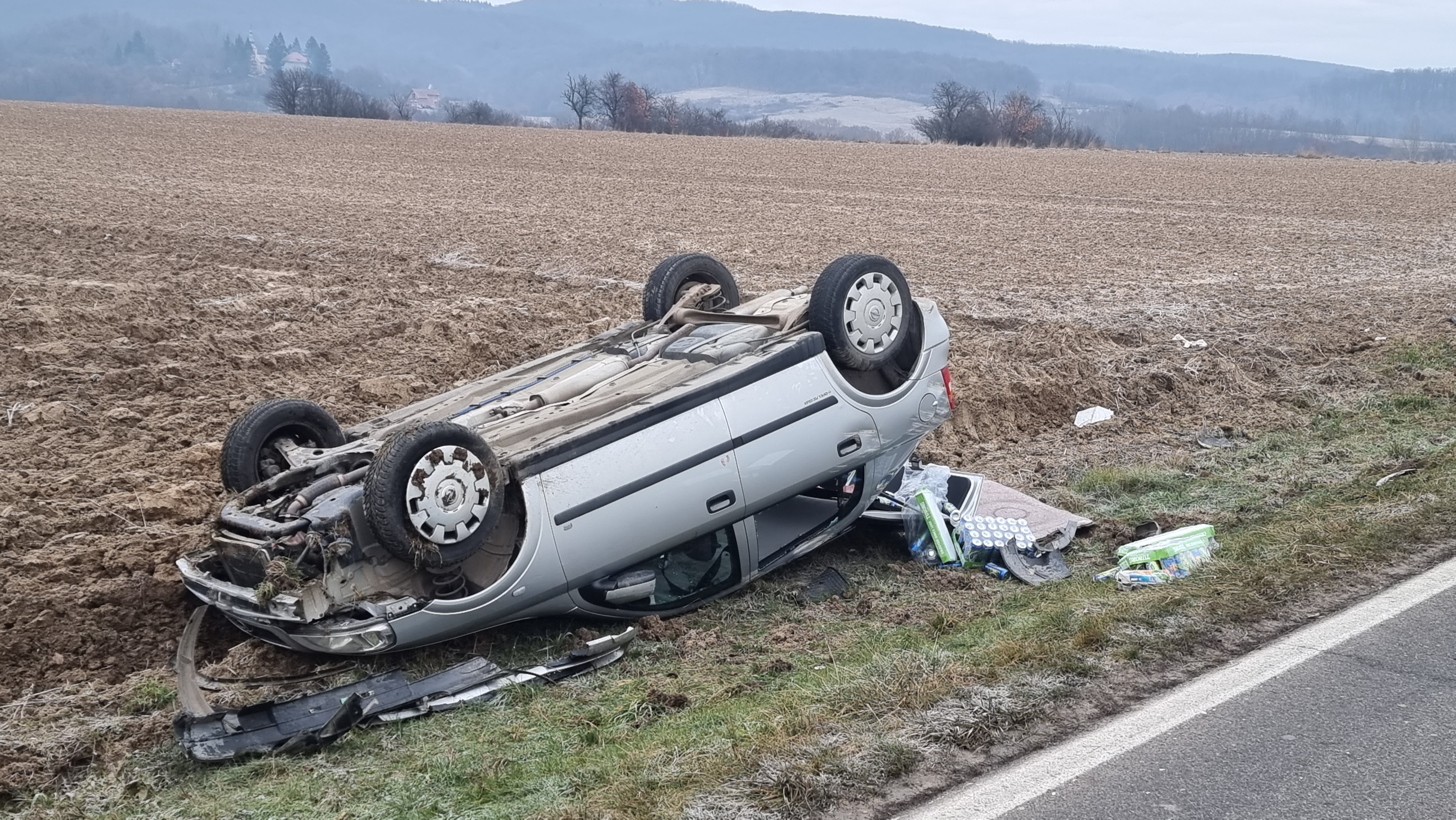 Požega.eu | Prevezeni iz Bekteža vozilom hitne pomoći u bolnicu zbog prometne nesreće i odbili pružanje liječničke pomoći /FOTO/