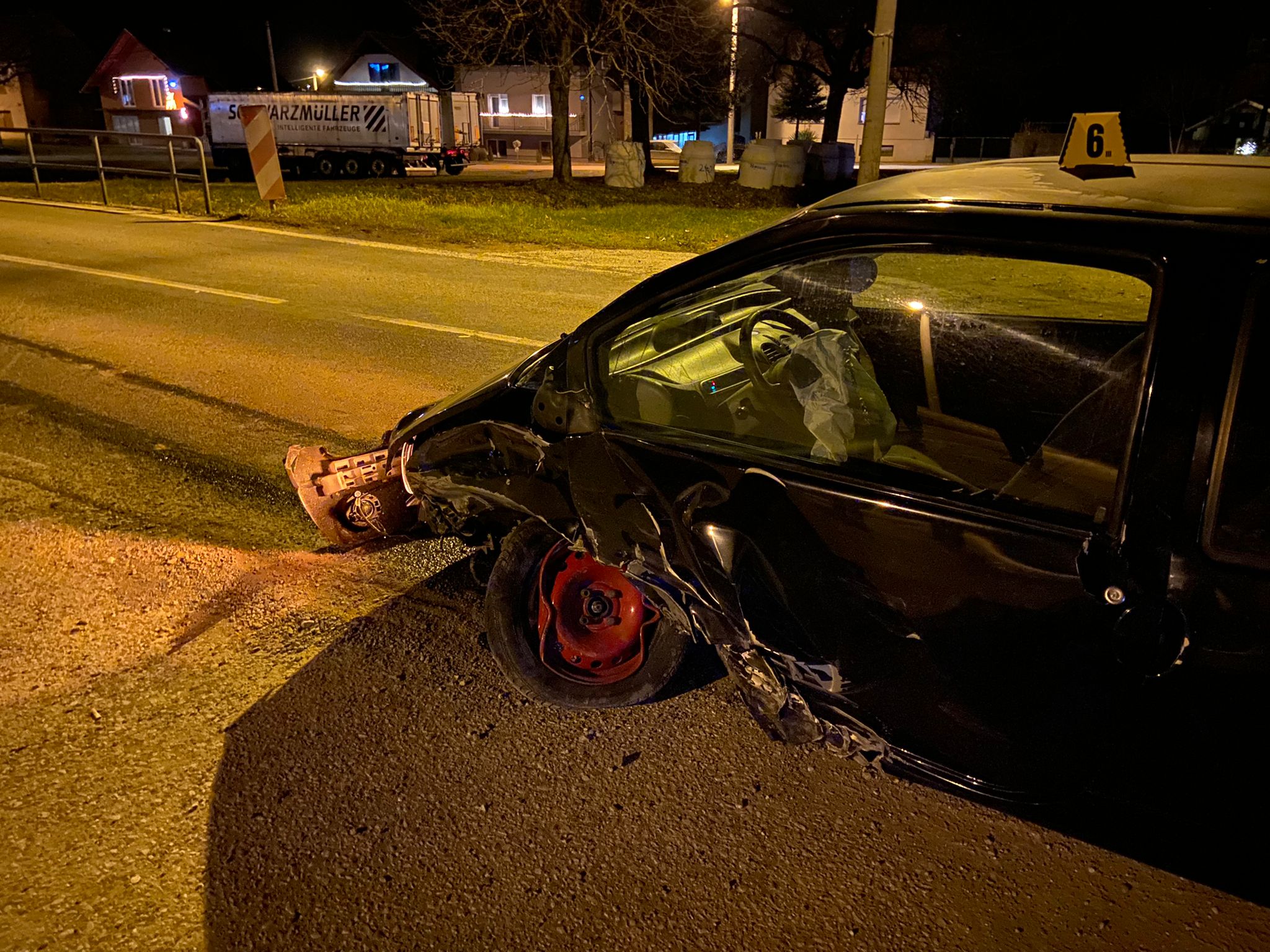 Požega.eu | Alkohol kumovao sinoćnjoj prometnoj nesreći u Viškovcima /FOTO/