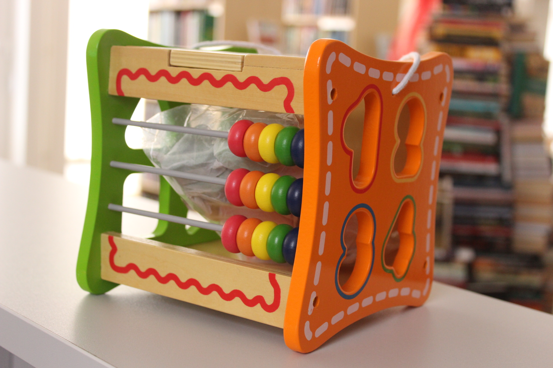 Požega.eu | Kutjevačka knjižnica bogatija za nove didaktičke igračke namijenjene najmlađima