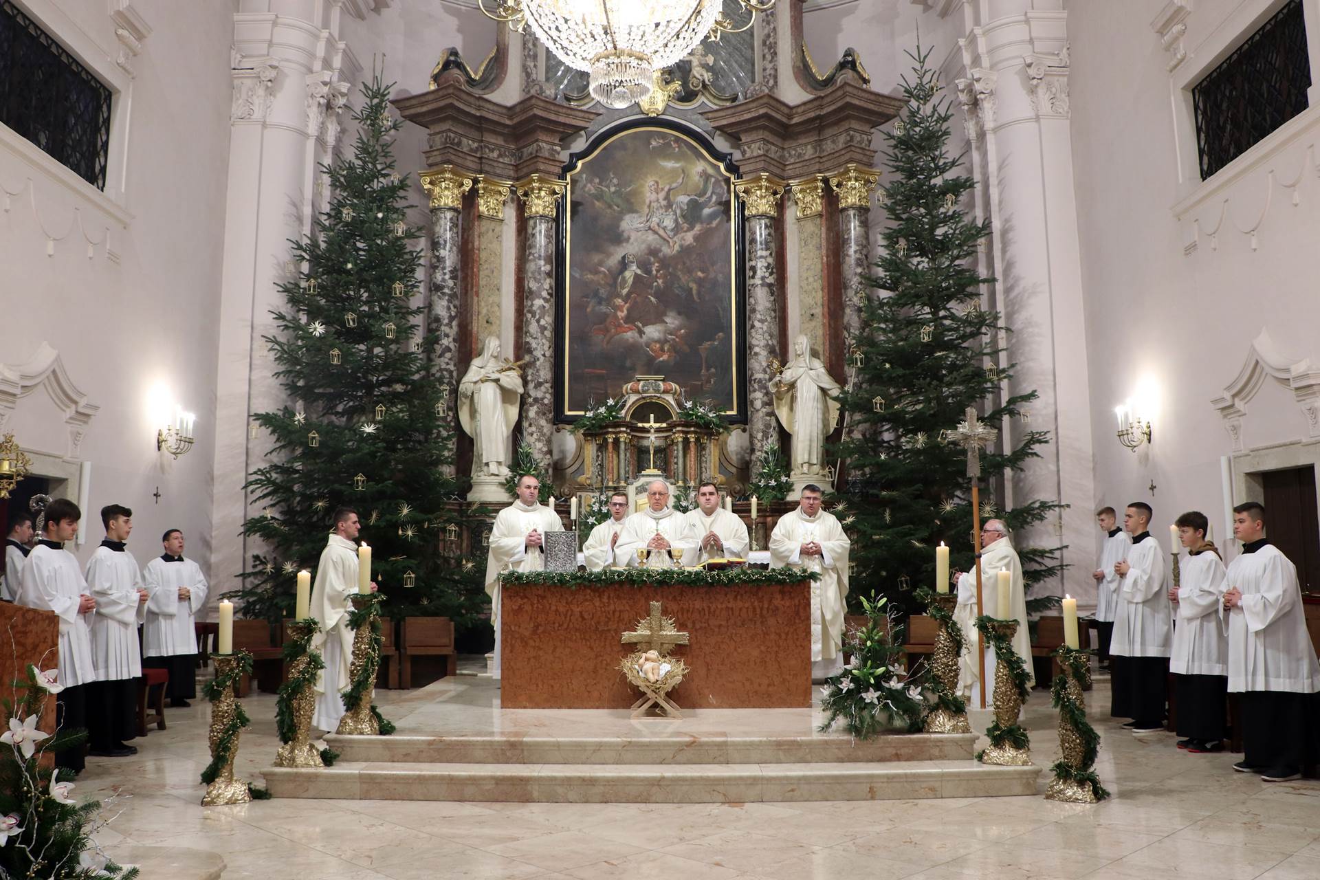 Požega.eu | Svetkovina Božića u požeškoj Katedrali