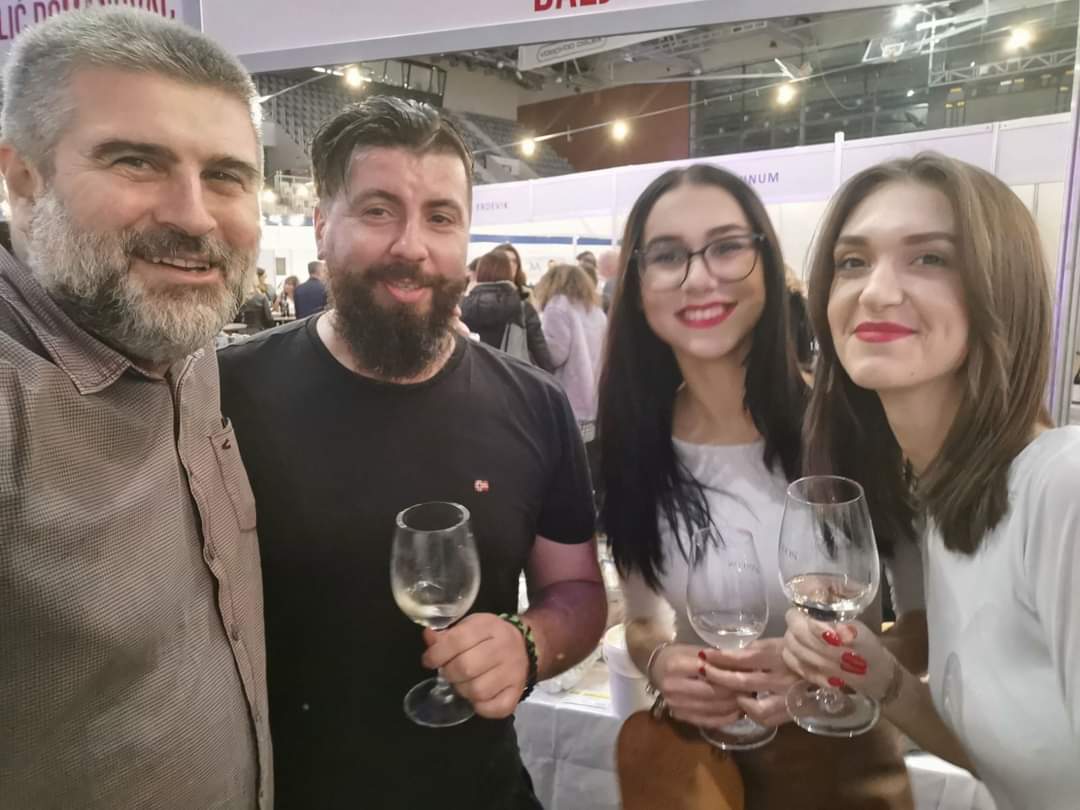 Požega.eu | Studenti s požeškog Veleučilišta kao izlagači sudjeluju na osječkom sajmu vina WineOs 2022.