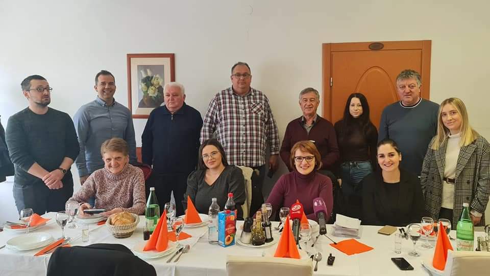 Požega.eu | Gradonačelnica Šarić nastavila tradiciju: Ručak s novinarima u prigodi njihovog Nebeskog zaštitnika
