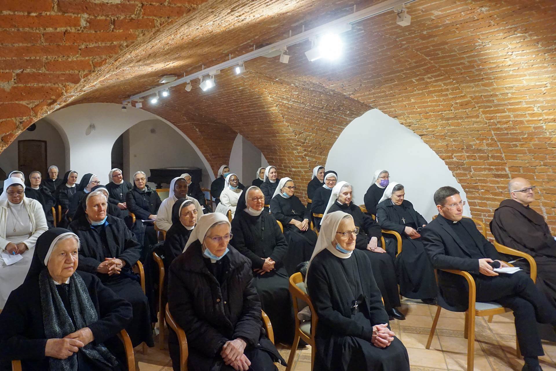 Požega.eu | Korizmena duhovna obnova i sinodsko savjetovanje redovnica u Požegi