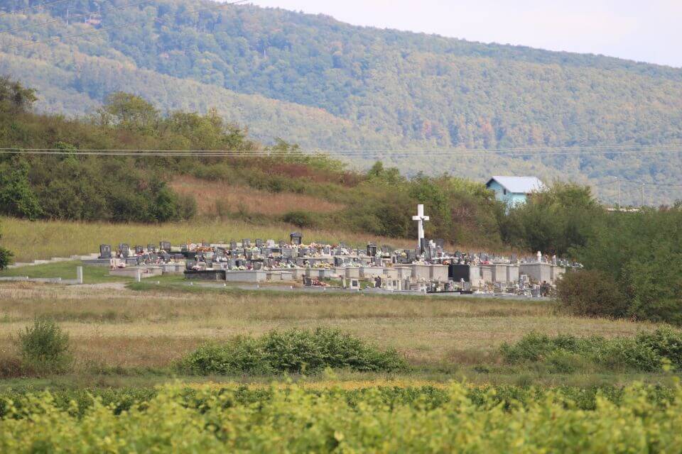 Požega.eu | Gradu Kutjevu odobreno još 190 tisuća kuna za nastavak projekta uređenja groblja u Vetovu