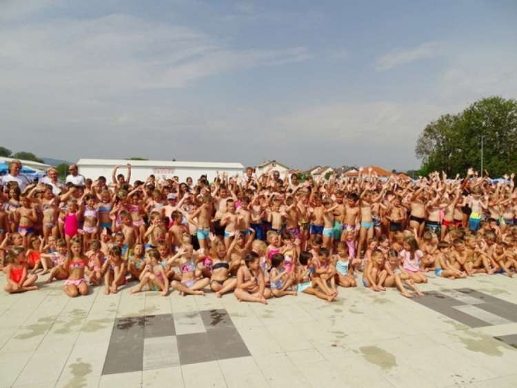 Požega.eu | Škola plivanja u Požegi održat će se od 11. srpnja do 5. kolovoza - upisi su 09. i 10. srpnja na bazenu