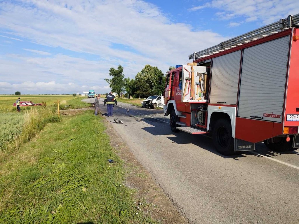 Požega.eu | U prometnoj nesreći kod skretanja za Lukač dvije osobe ozlijeđene