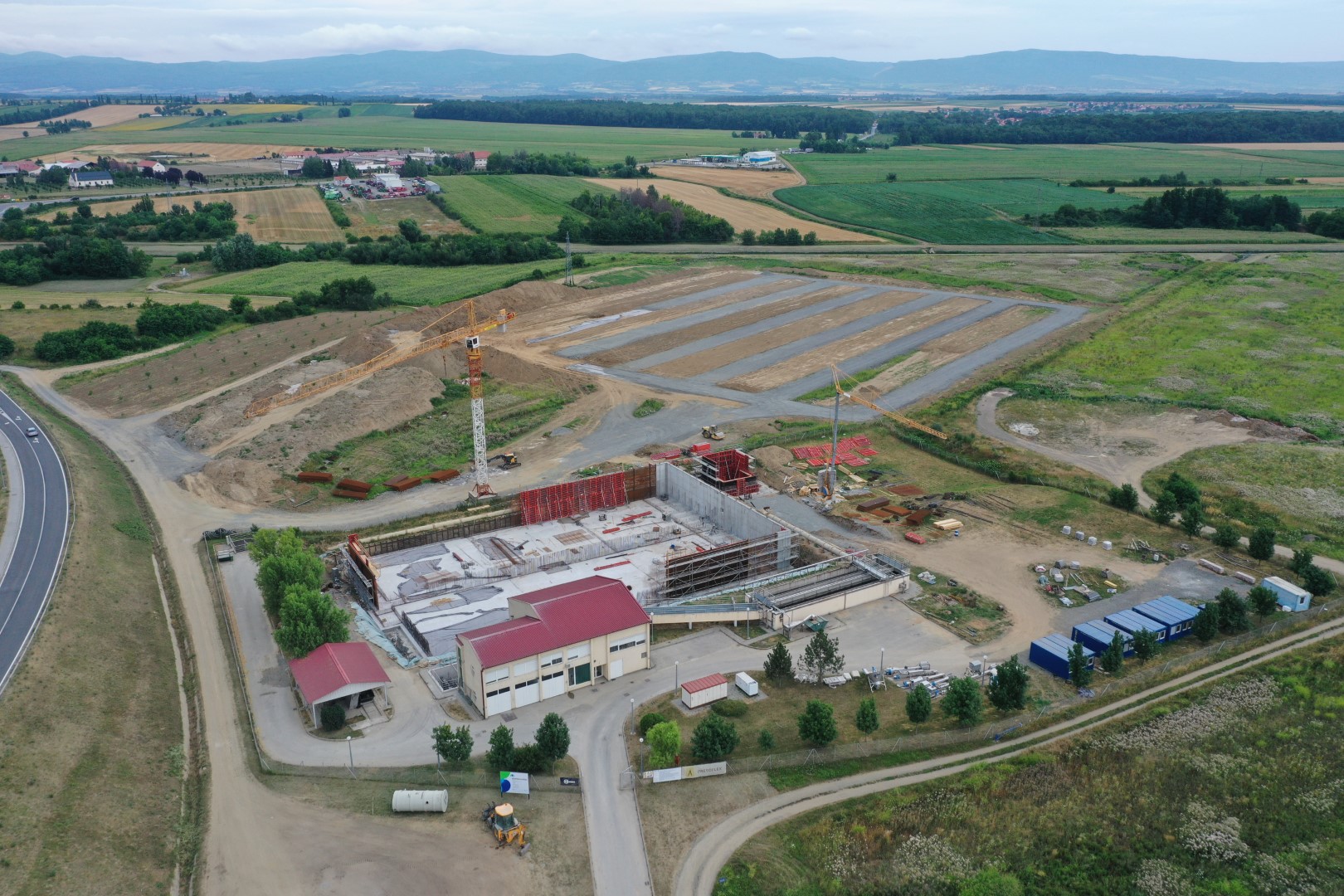 Požega.eu | Napreduju radovi na izgradnji Centralnog uređaja za pročišćavanje otpadnih voda aglomeracije Požega: „Očekivao sam da će više toga biti napravljeno“ /FOTO/