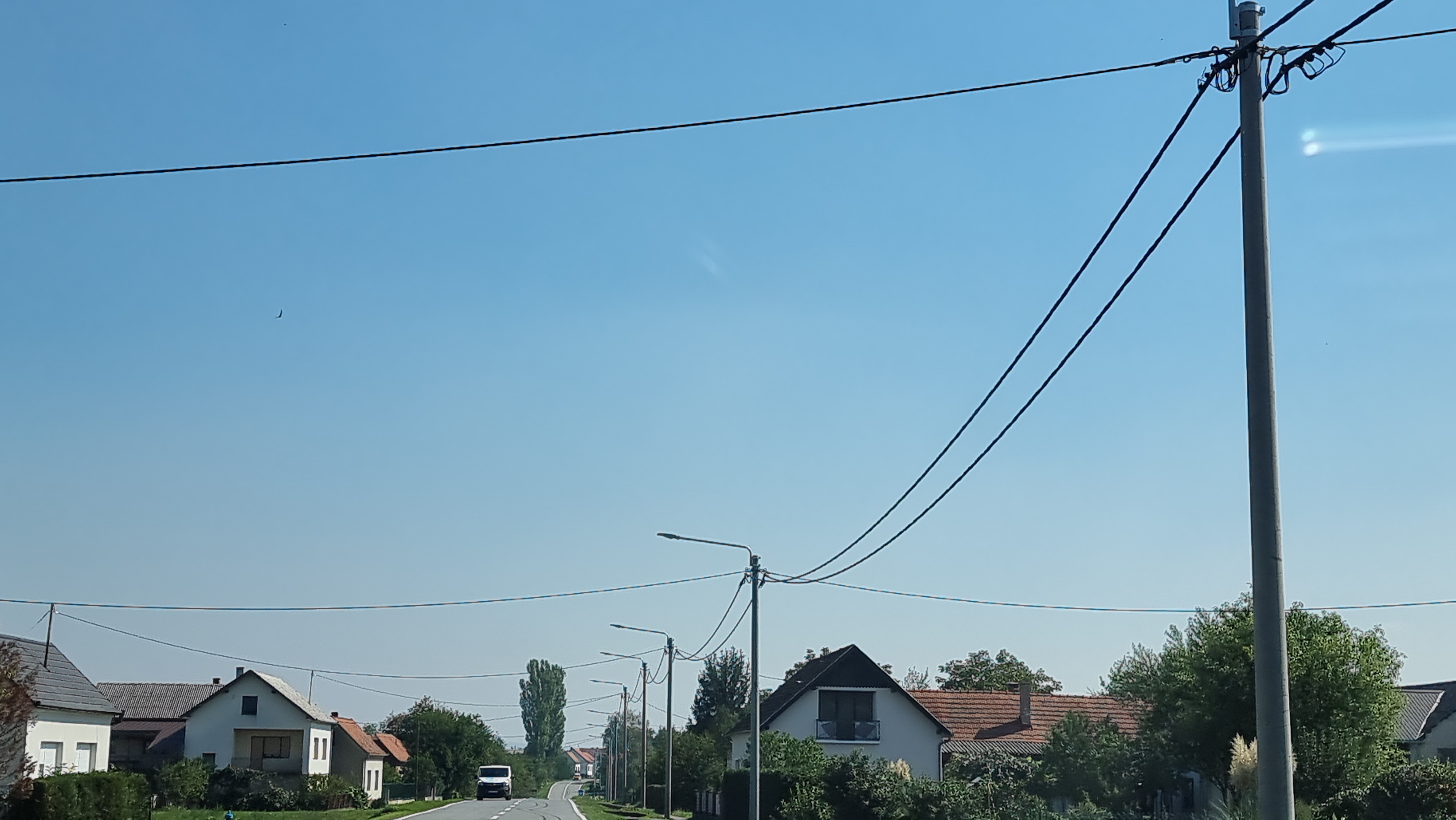 Požega.eu | Još jedno naselje na području općine Jakšić dobilo LED rasvjetu /FOTO/