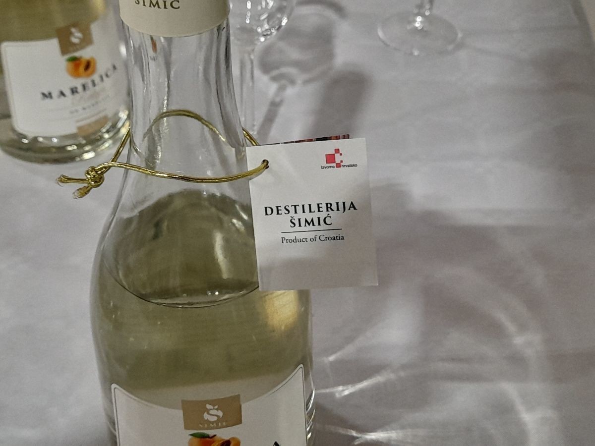Požega.eu | Zlatne medalje za Destilerije Šimić i Castrum na ocjenjivanja rakija i alkoholnih pića