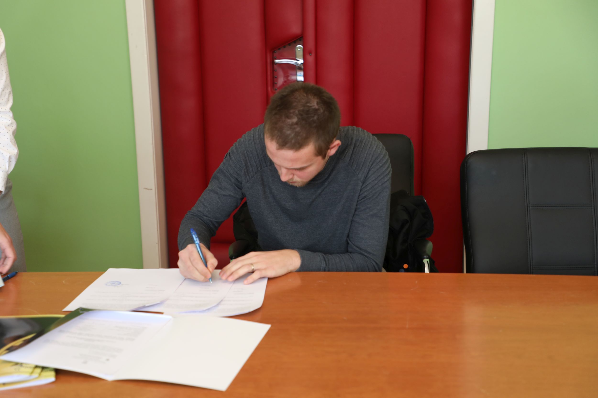 Požega.eu | Potpisani novi ugovori u Pleternici: “Sufinanciramo brojne mjere za mlade obitelji