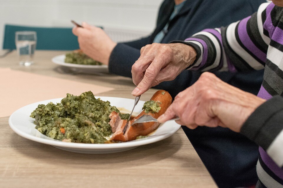 Požega.eu | Stare osobe ostale bez prehrane jer je interes korisnika smanjen, a troškovi veliki