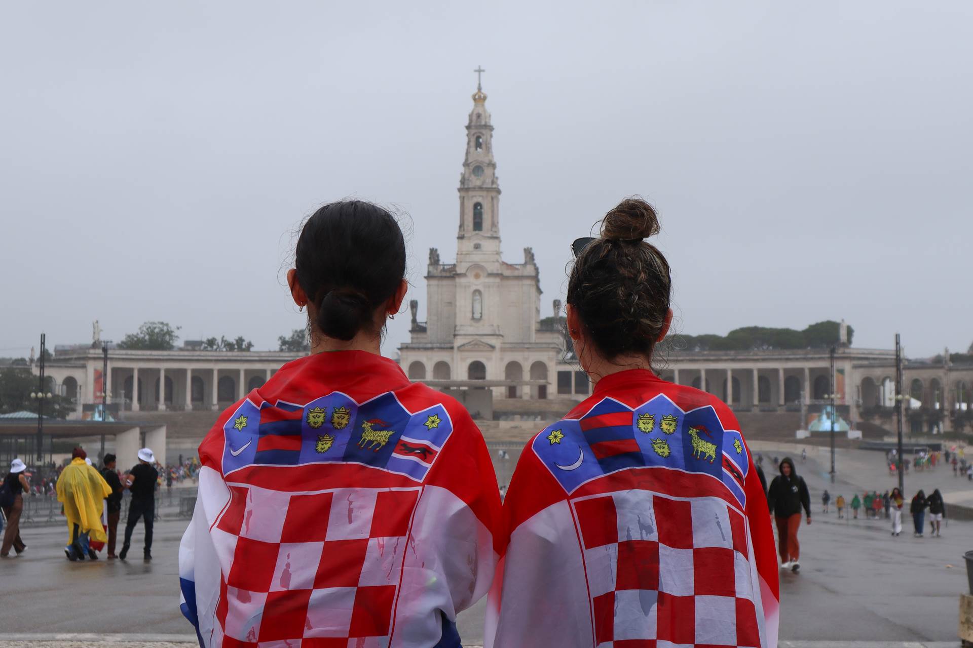 Požega.eu | Skupina mladih Požeške biskupije sudjelovala na Svjetskom susretu mladih koji u Lisabonu [FOTOGALERIJA]